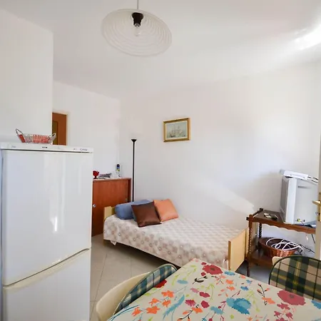 아파트 Vinka 3 Mit Balkon By Interhome *