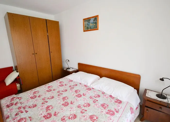 아파트 Vinka 3 Mit Balkon By Interhome *