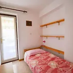 Vinka 3 Mit Balkon By Interhome