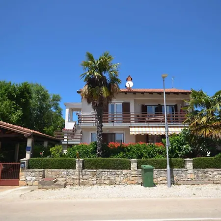 Vinka 3 Mit Balkon By Interhome *